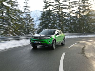 Ratgeber: Bei Blitzeis das Auto möglichst stehen lassen