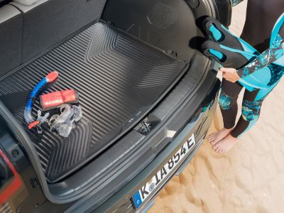 Erstes Autozubehör mit aus dem Meer recyceltem Kunststoff