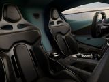Aston Martin mobilisiert 1079 PS - Bild 8