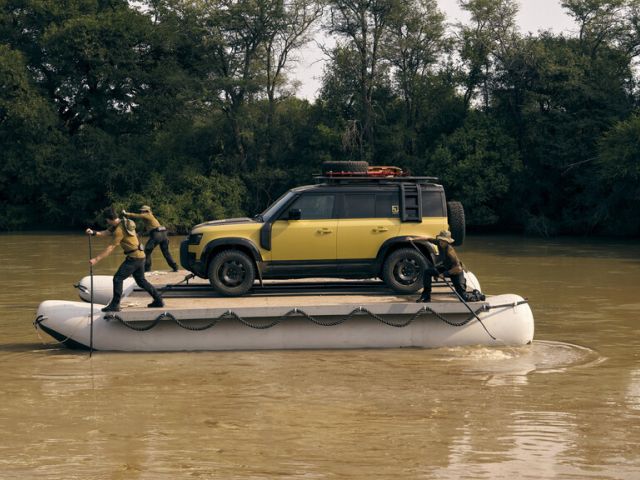 Land Rover ruft die „Defender Trophy“ ins Leben - Bild 1