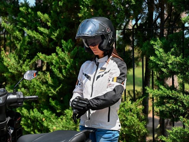 Für heiße Motorradtage - Bild 1