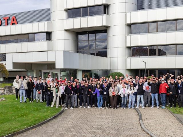 Zweiter „Service-Azubi-Tag“ bei Toyota  - Bild 1