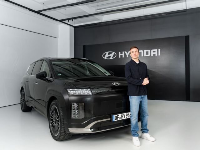 Mario Götze fährt Ioniq 9 - Bild 1