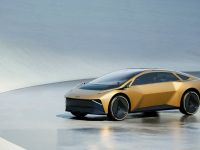 Kia auf Space und Speed