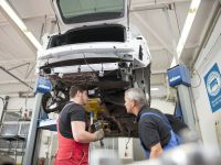 ZDK-Umfrage: Kfz-Gewerbe zwischen E-Schub und Kostendruck