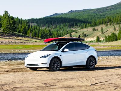 Tesla Model Y mit Hinterradantrieb 3000 Euro günstiger
