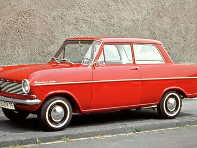 Im Rückspiegel: Der erste Kadett rollt in Bochum vom Band