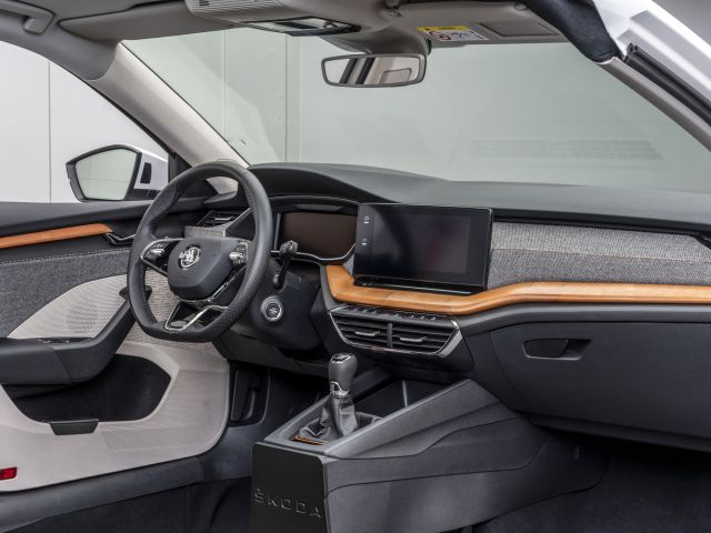 Skoda plant auch mit Reishülsen und der Kaffeefruchtschale - Bild 1