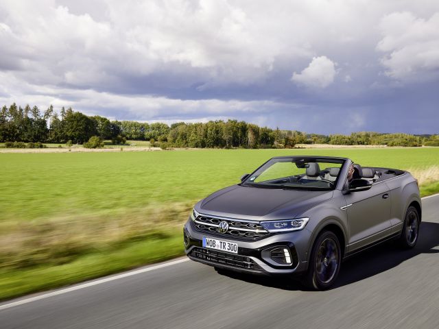 VW T-Roc Cabriolet im grauen Kleid - Bild 1