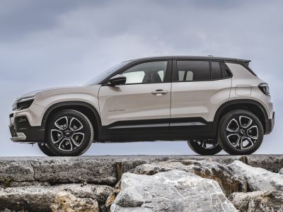 Jeep Avenger mit Mildhybrid-Antrieb