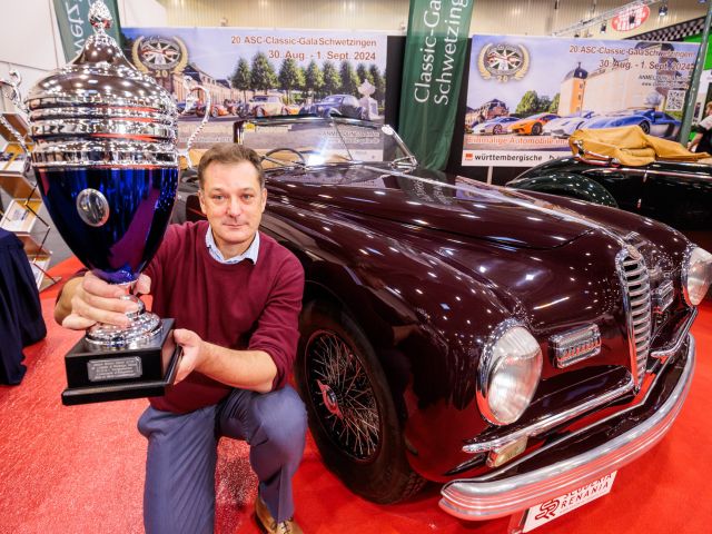 Ein großer Pokal für einen kleinen Sportwagen  - Bild 1