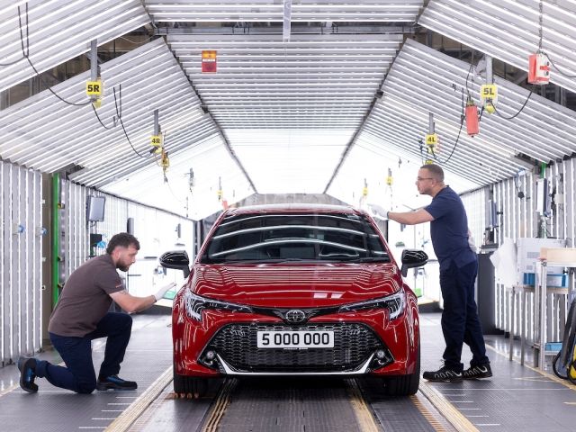 Fünf Millionen Toyota aus Burnaston - Bild 1