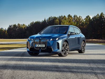BMW iX: Dickschiff mit Feinschliff