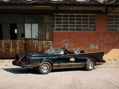 Batmobil-Replika wird versteigert