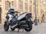 Yamaha rüstet den Tricity 300 mit einem Airbag aus - Bild 17