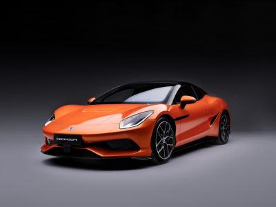 Denza fährt in Goodwood 1604 PS auf
