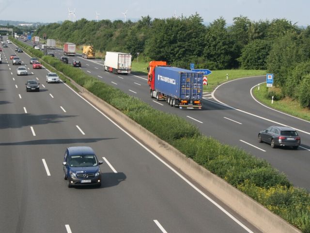 Stauprognose: Trotz des Ferienendes hohes Verkehrsaufkommen - Bild 1