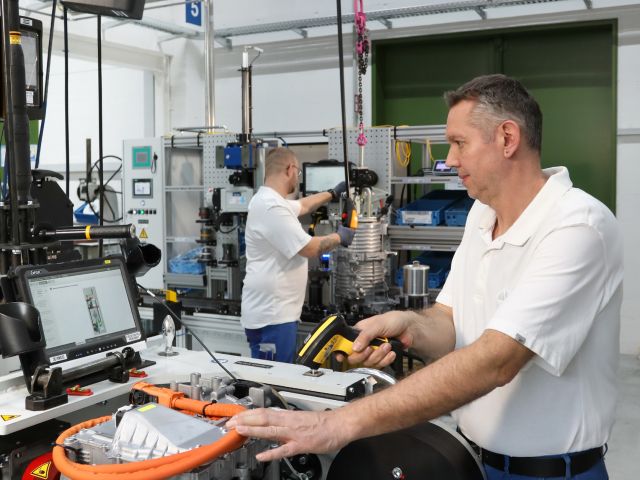 ZF liefert Cetrax lite an ersten Kunden - Bild 1