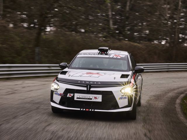 Lancia kehrt auf die Piste zurück - Bild 1