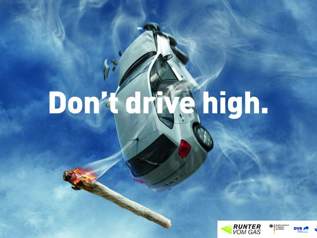 Plakate warnen vor Rauschmitteln und Smartphone  - Bild 1