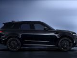 Der Range Rover Sport SV fährt schwarz - Bild 2