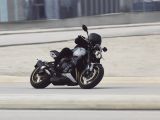 Triumph reicht die Trident 800 nach - Bild 2