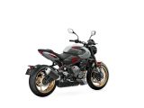 Triumph reicht die Trident 800 nach - Bild 21
