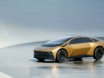 Kia auf Space und Speed