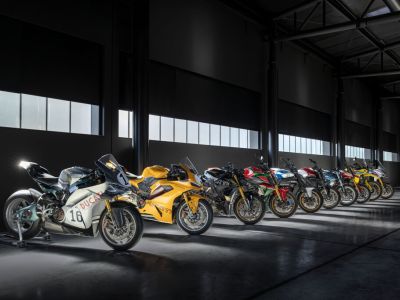Zehn Ikonen dienen als Inspiration für 1000 Motorräder
