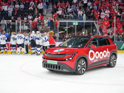 Skoda übergibt Trophäe für den wertvollsten Spieler