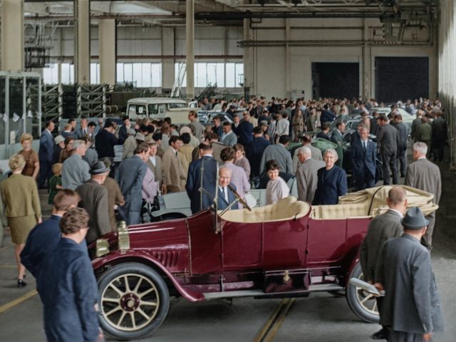 Opel lässt das Werk Kaiserslautern hochleben - Bild 1