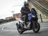 Fahrbericht Aprilia SR GT 125/200: Eine Prise Abenteuer - Bild 2
