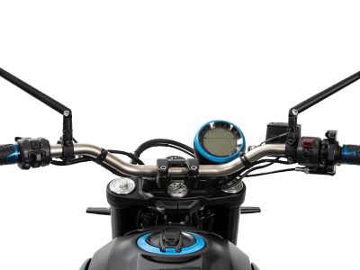 Breiter Lenker für spielerischen Schräglagenwechsel