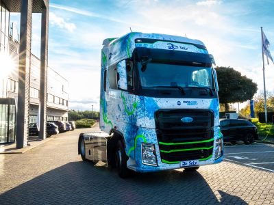 Schwerer Elektro-Lkw mit 1000 Kilometern Reichweite