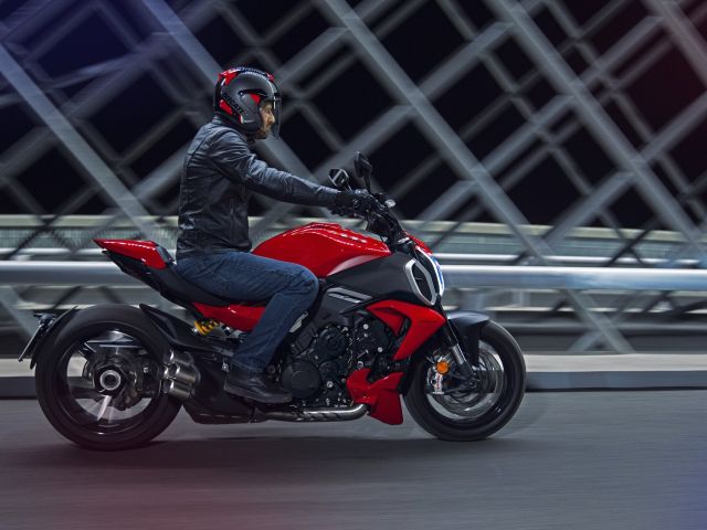 Auch die Ducati Diavel wird zur V4 - Bild 1