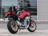 Fahrbericht Moto Guzzi V100 Mandello S: Beflügelnd  - Bild 22