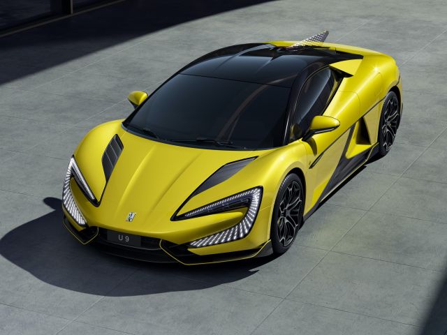 Vier Motoren und 1100 PS für 14.000 Euro? - Bild 1