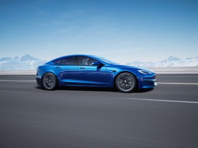 Tesla Model S und Model X in neuer Basisausführung