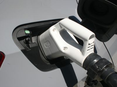 Studie: Mehr als jeder Vierte ist monetan gegen das E-Auto