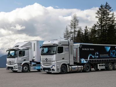 Daimler Truck fährt mit Doppelstrategie in die Zukunft
