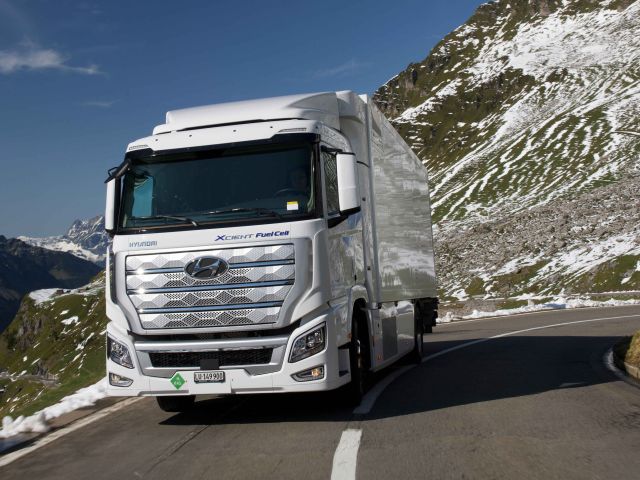 Verbrennerverbot für Lkw und Busse droht - Bild 1