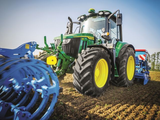 John Deere rechnet mit weiterem Gewinnrückgang - Bild 1