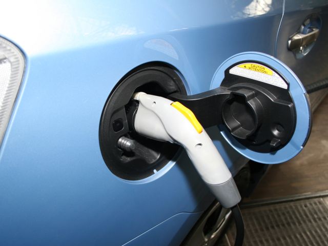 Wenig Zustimmung für Verbrennerverbot - Bild 1