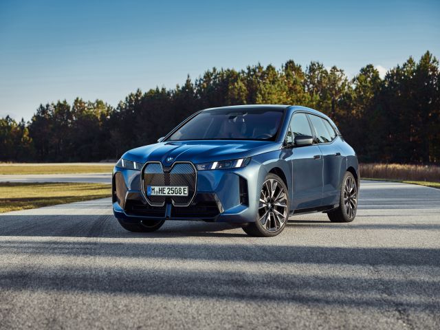 BMW iX: Dickschiff mit Feinschliff - Bild 1