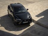 Lexus entwickelt den RZ weiter - Bild 13
