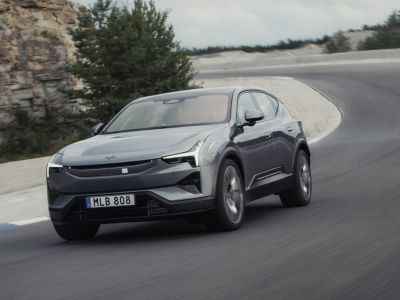Polestar 3 fährt nun auch mit 800-Volt-Technik