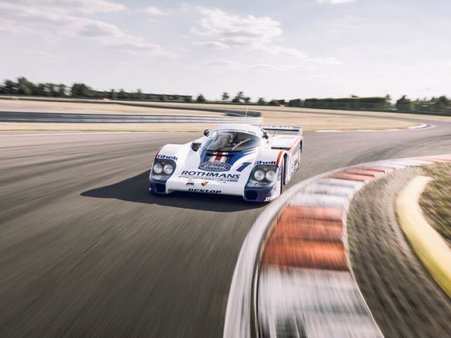 Im Rückspiegel: Die Erfolgsgeschichte begann mit einem Klassensieg in Le Mans - Bild 1