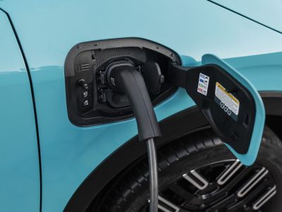Fast jeder vierte Neuwagen ist ein Elektroauto