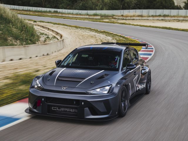 Cupra zeigt den VZ e-Hybrid Racer - Bild 1