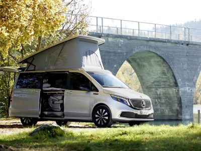 Unter dem Sternenhimmel: Mercedes meldet Camping-Kompetenz an